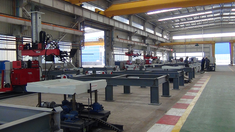 流水作业式管管接长生产线(图4)